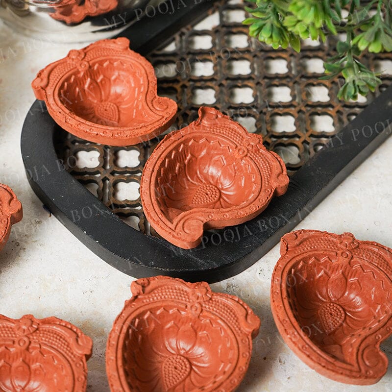 Paisley Mitti Diya (Set of 9)