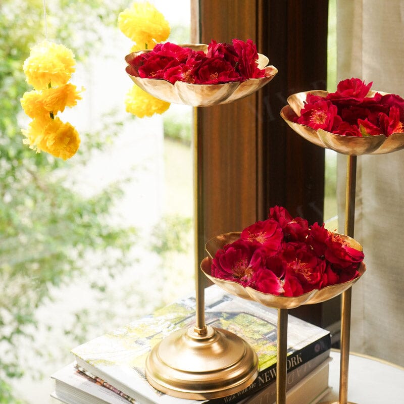 Mini Scallop Floral Diya Urli with Stand