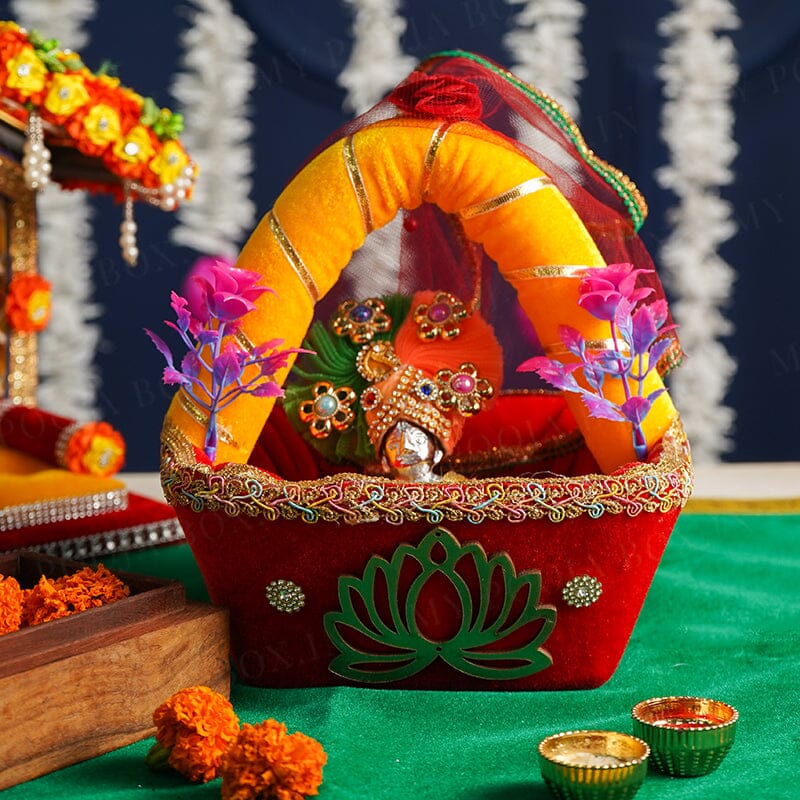 Laddu Gopal Ji Travel Basket