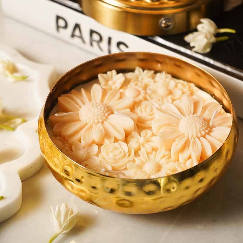 Jasmine Floral Wax Candle Urli (Gold)