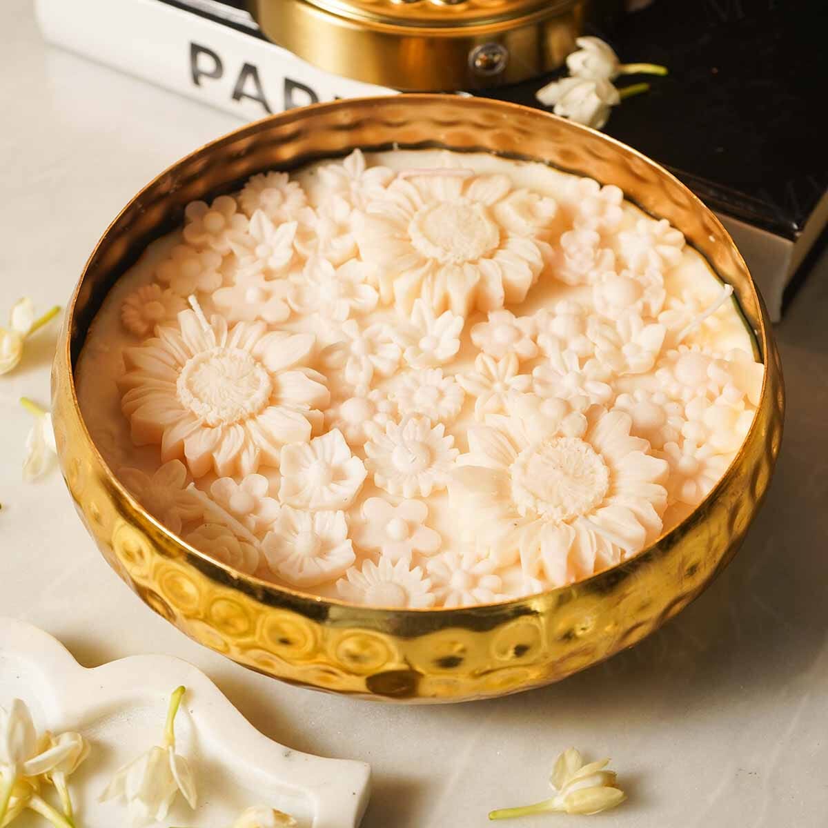 Jasmine Floral Wax Candle Urli (Gold)