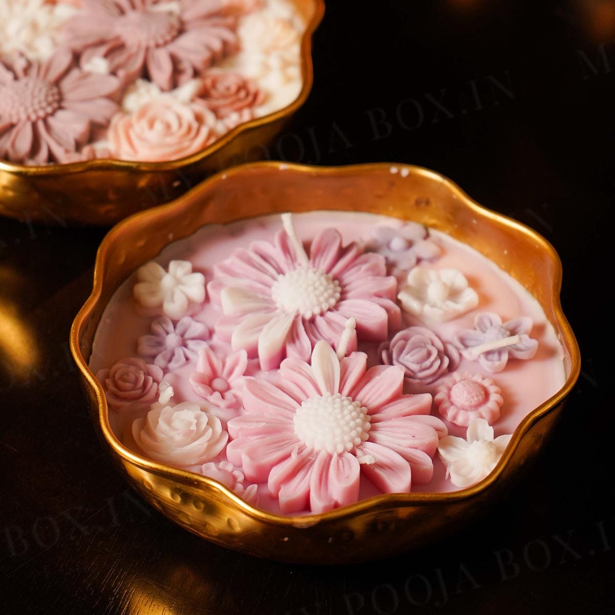 6" Scallop Floral Wax Candle Urli (Gold)