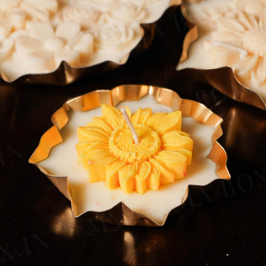 Jasmine Floral Wax Lotus Candle Urli (Gold)