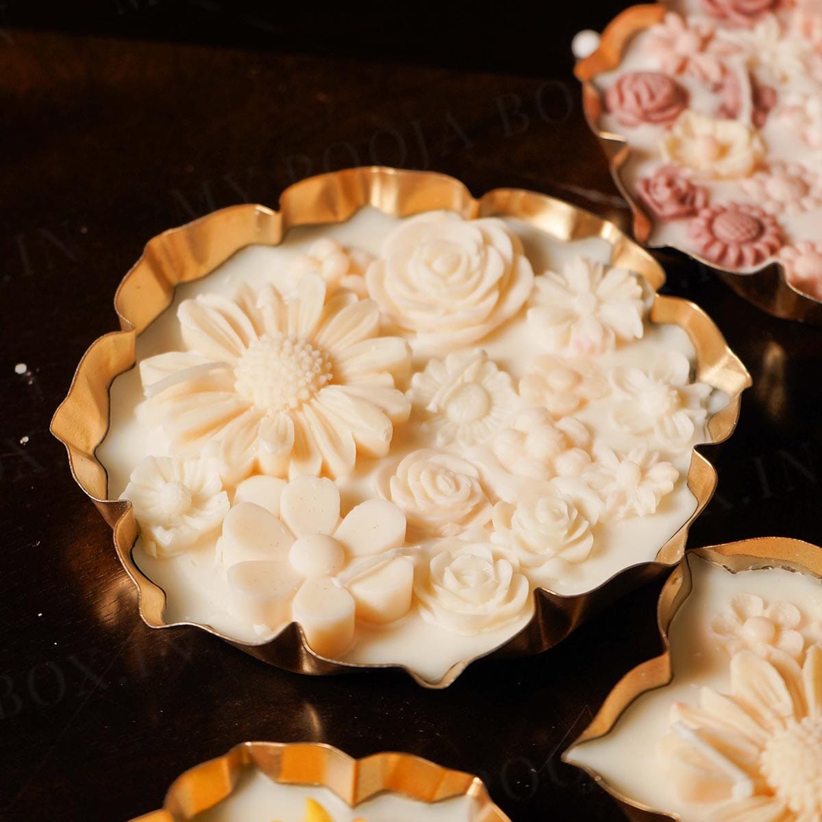 Jasmine Floral Wax Lotus Candle Urli (Gold)