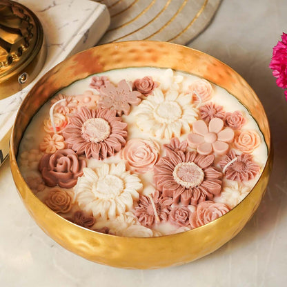 Vanilla Floral Wax Candle Urli (Gold)