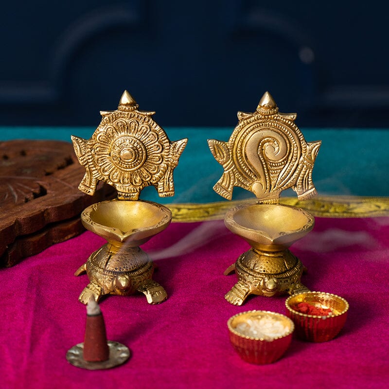 Shankh Brass Diya (Set of 2)