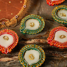 Beautiful Hand Painted Eco Friendly Diya Large (Set of 6)