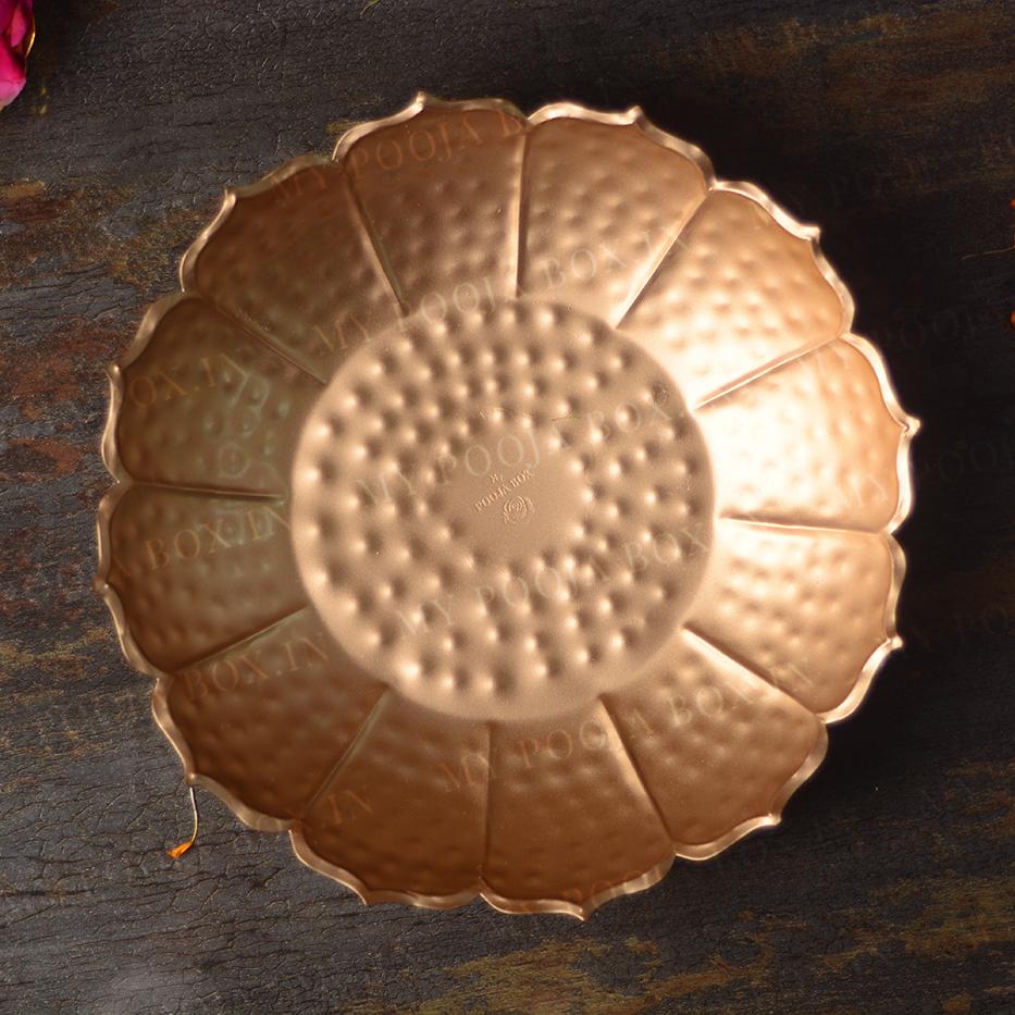 Hammered Brass Finish Lotus Urli