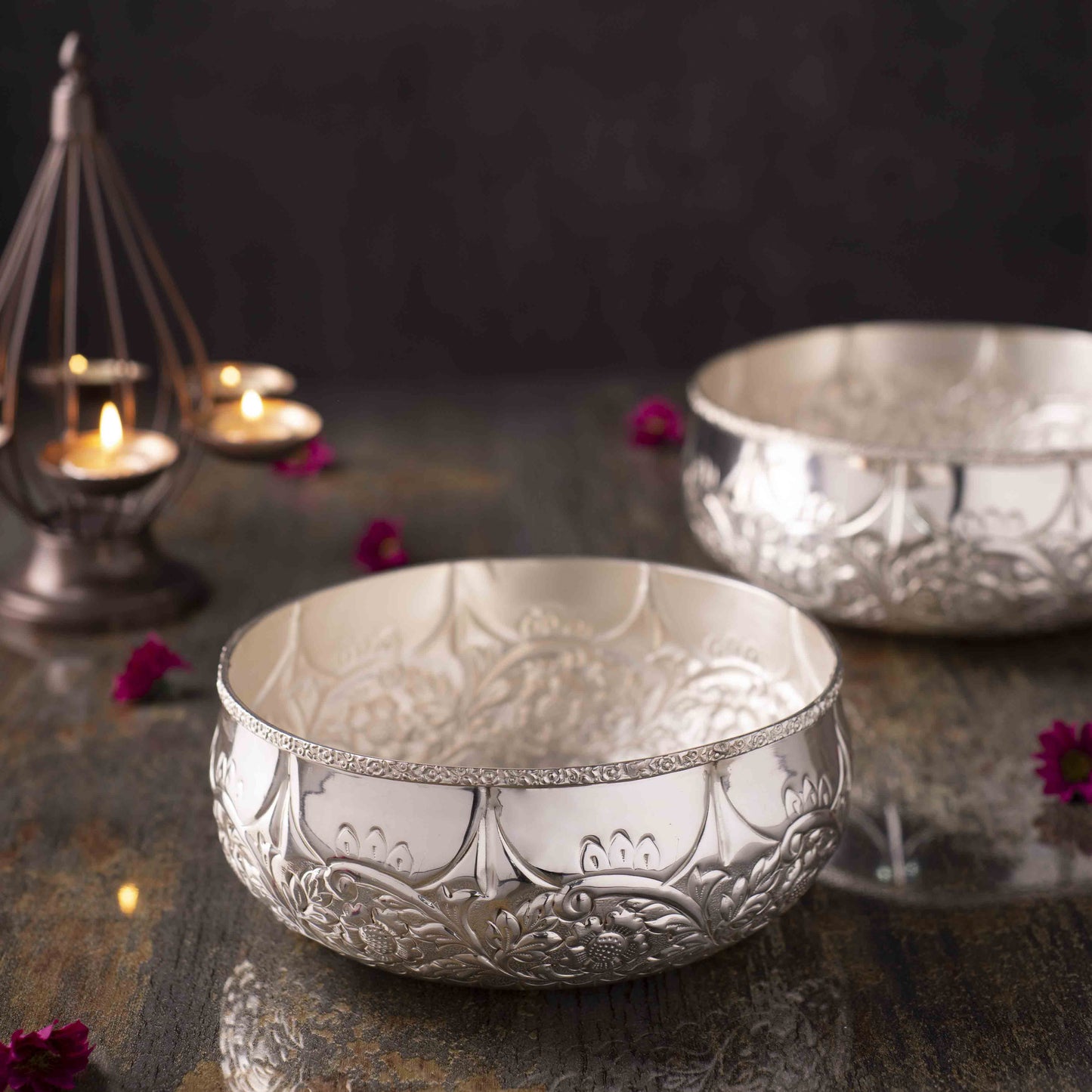 Decorative Silver Plated Urli