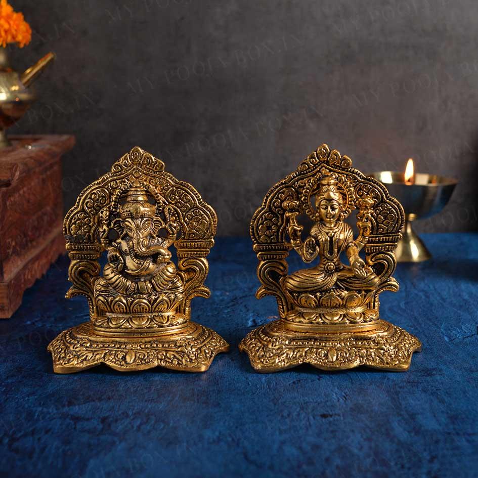 Traditional Golden Ganesha Laxmi Set
