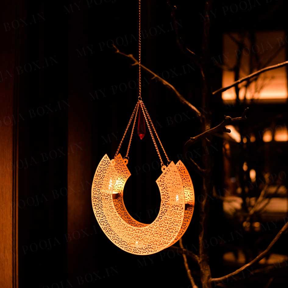 Gracious Lunar Hanging T-light Holder