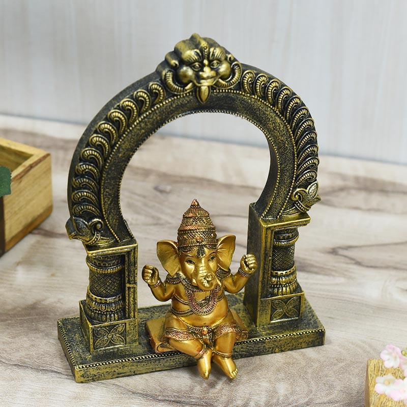 Beautiful Swinging Bal Ganesha