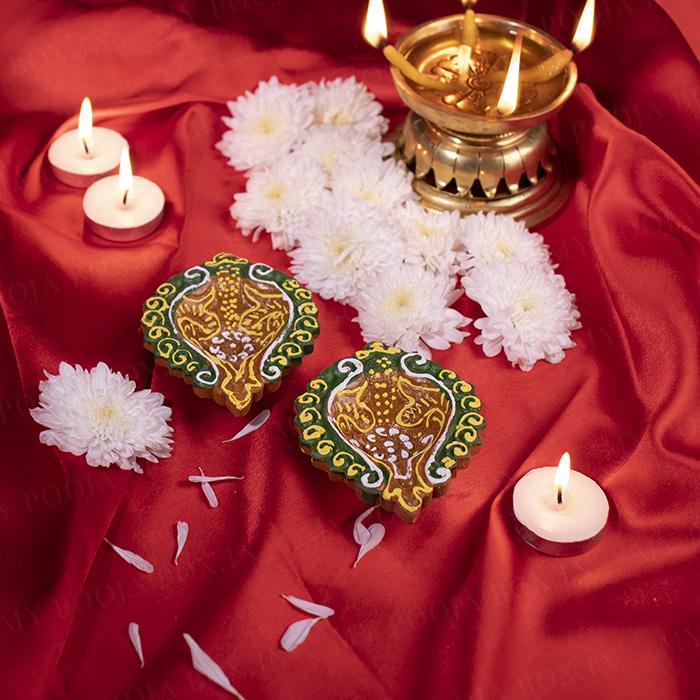 Elegant Diya (Set of 2)