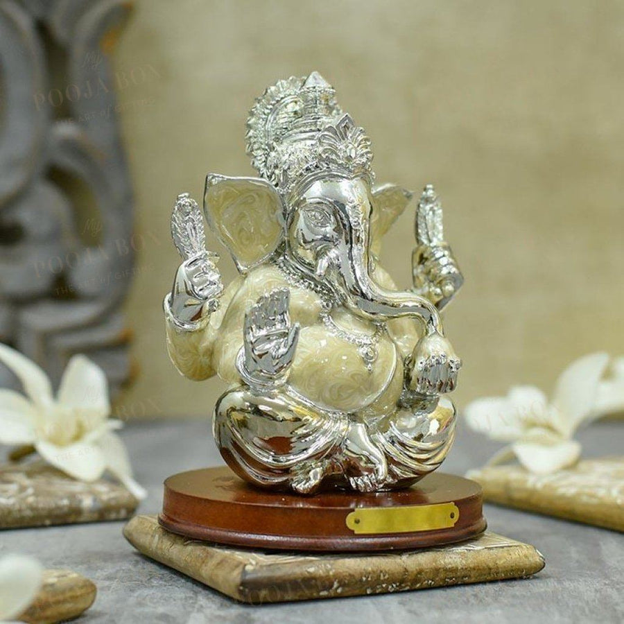 Dazzling Silverish Ganesha Idol/murti Idols