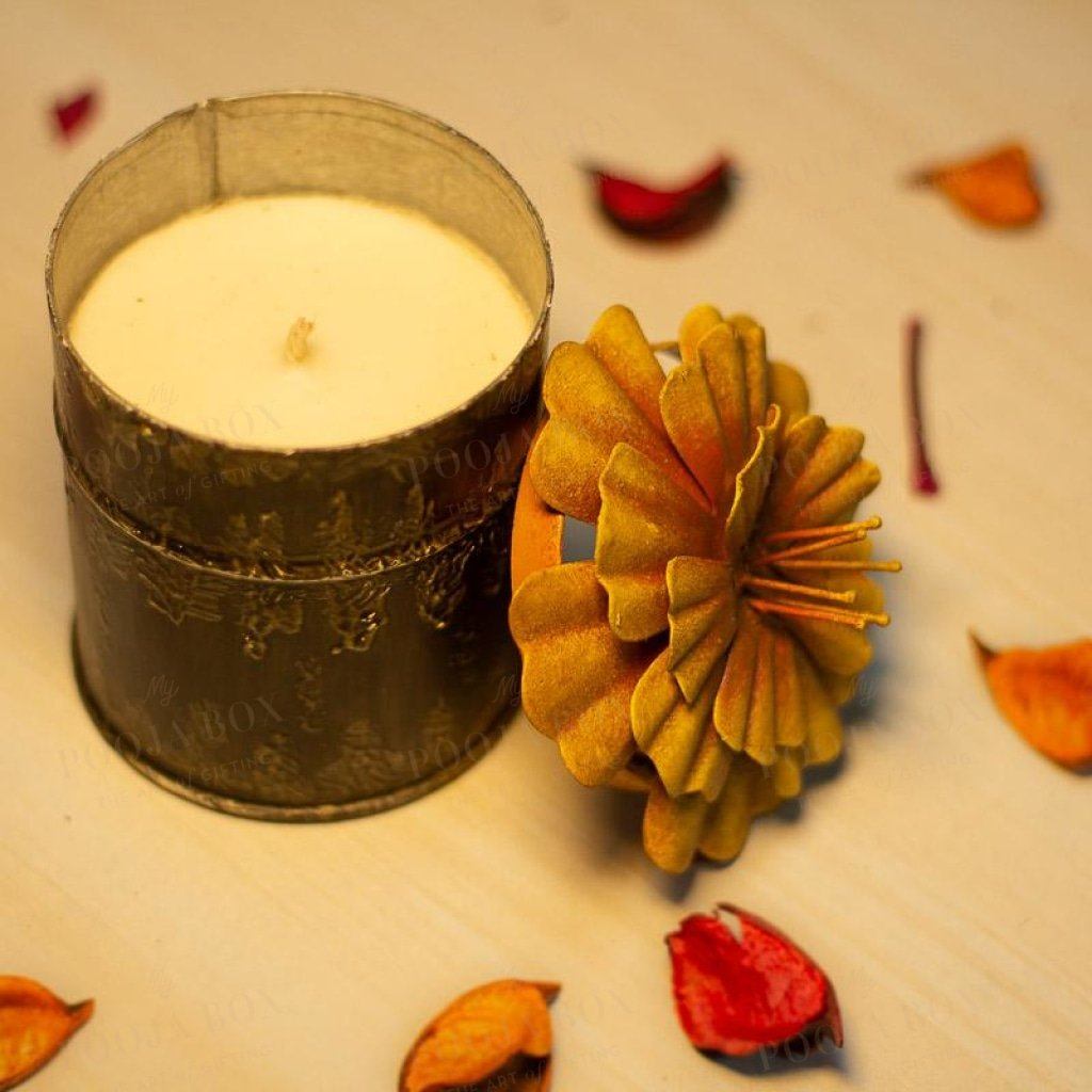 Scented Floral Candle - Medium Holder