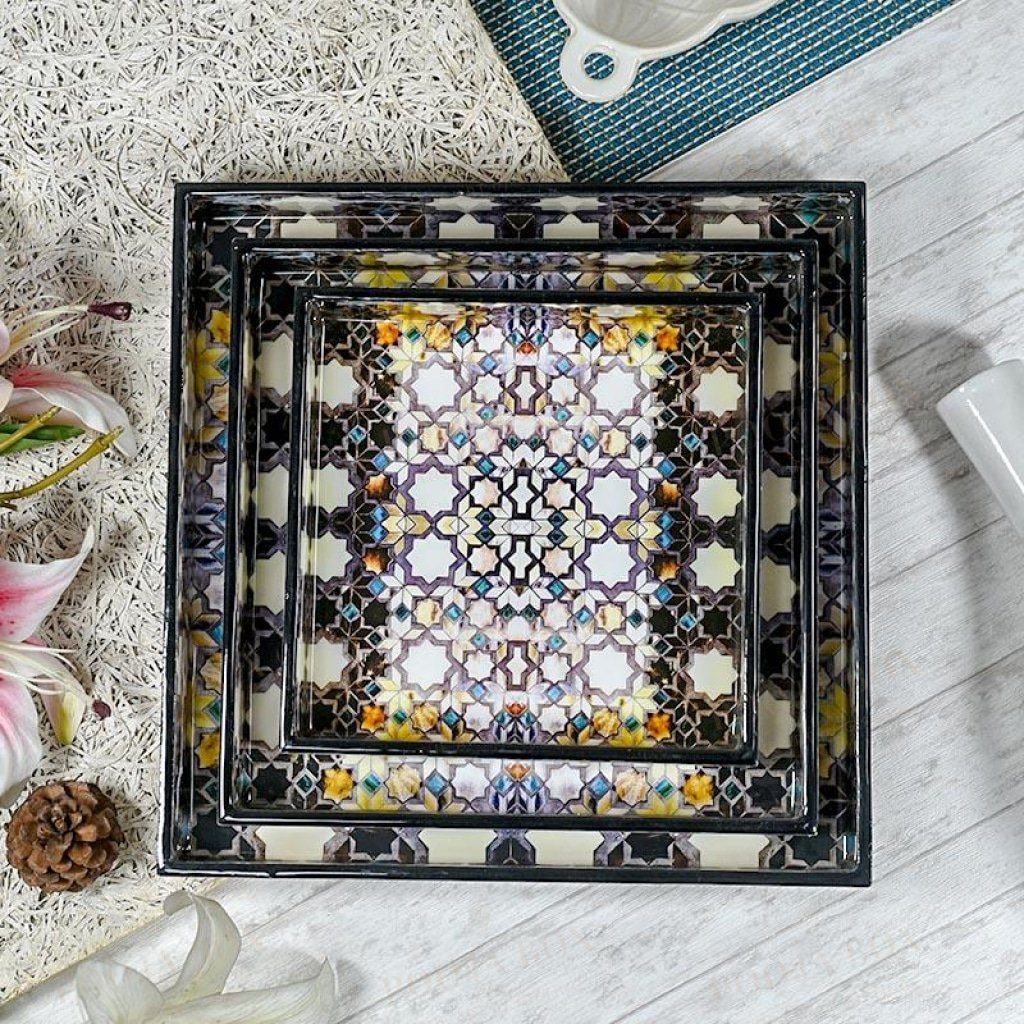 Zaria Multicolor Serving Tray Crockery